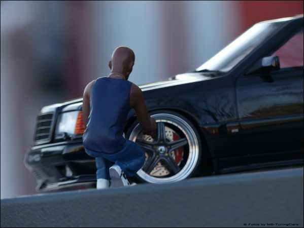 1:18 MERCEDES BENZ 300CE AMG 6,0 C124 1988 LIMITED MIT OVP